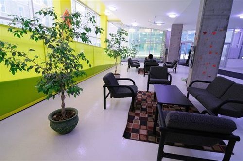 Residences Uqam Ouest Монреаль Экстерьер фото